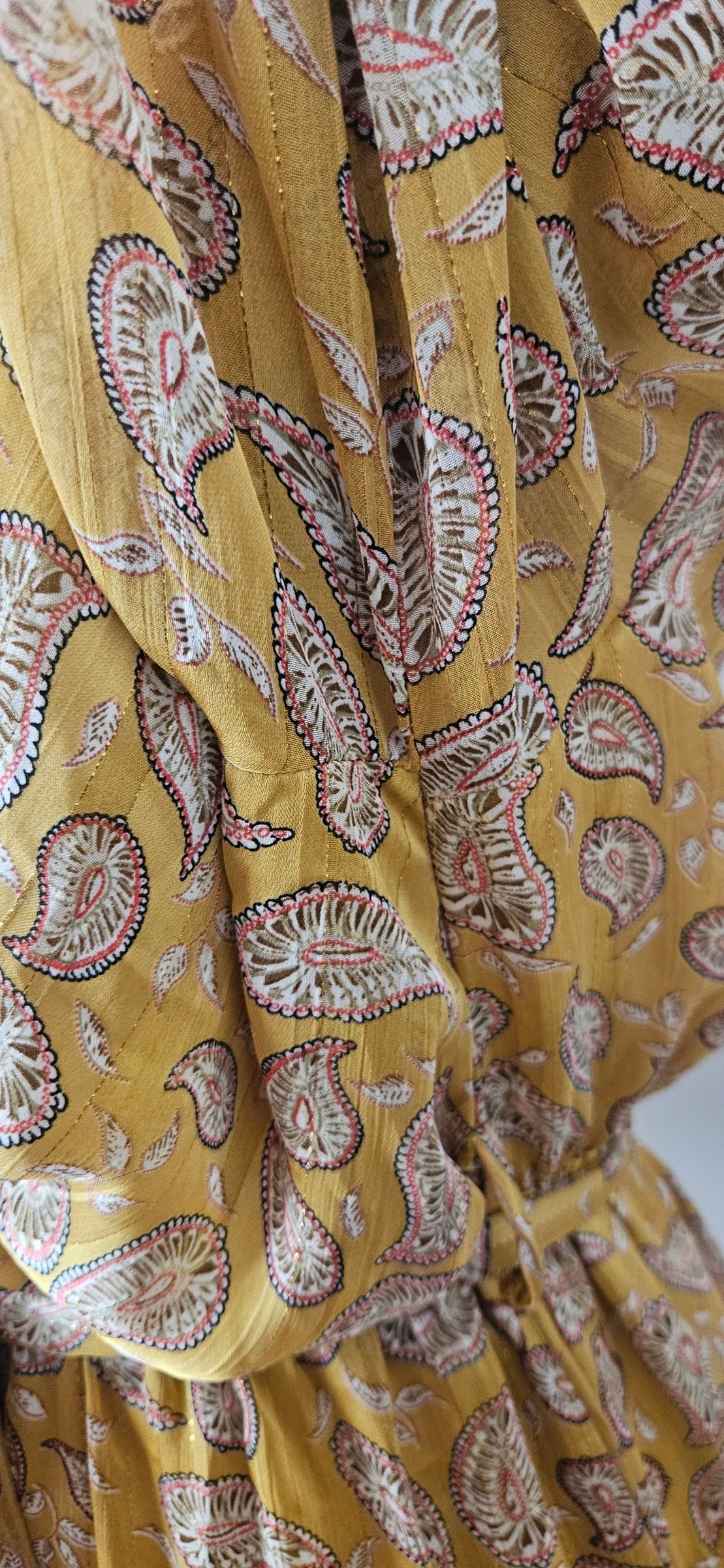 Bonito vestido curto mostarda com padrão de caxemira tamanho S-M – photo 7